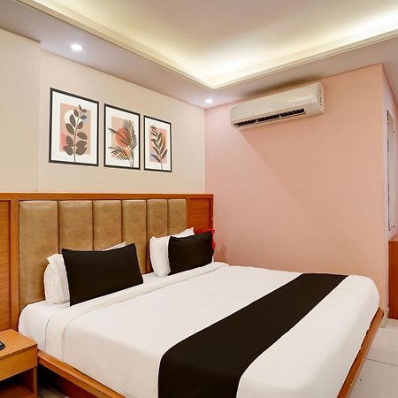Super Townhouse Airport Road Delhi Hotel New Delhi Exterior photo