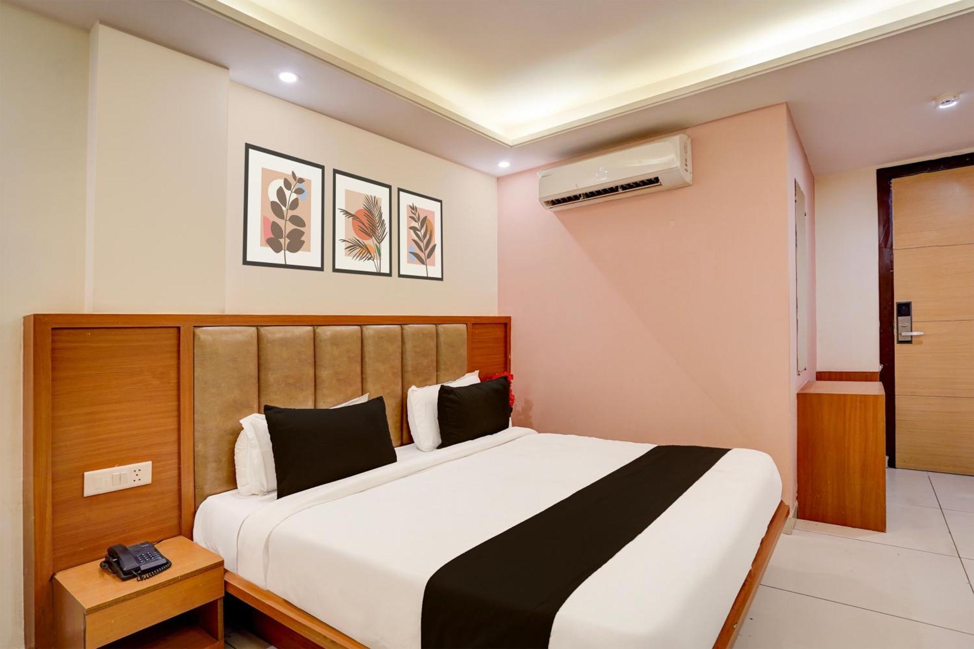 Super Townhouse Airport Road Delhi Hotel New Delhi Exterior photo